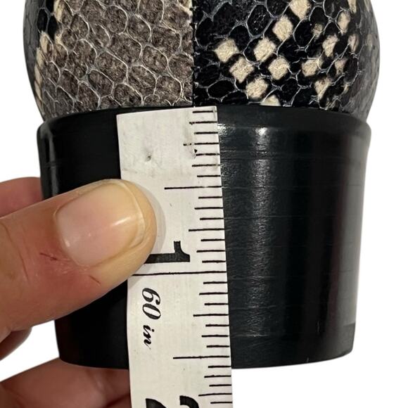 Marc Fisher LTD Yale 4 Chelsea Leather Pointy Toe Ankle Boots - Picture 9 of 12